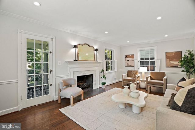 3414 THORNAPPLE ST, Chevy Chase, MD 20815