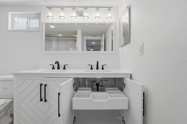 1150 TARPON CENTER DRIVE 1-A, Venice, FL 34285