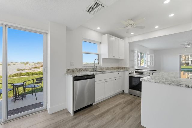 1150 TARPON CENTER DRIVE 1-A, Venice, FL 34285