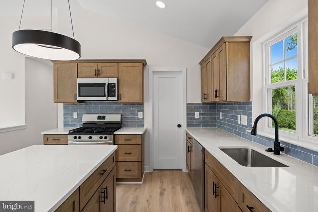 503 PENNINGTON DR, Westampton, NJ 08060