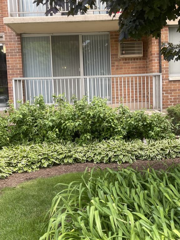 2211 S Stewart Avenue 1C, Lombard, IL 60148 — photo 2
