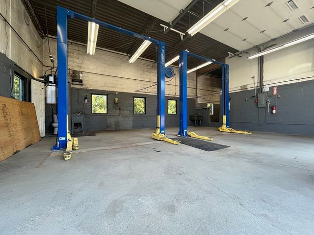 15 River St, Beverly, MA 01915