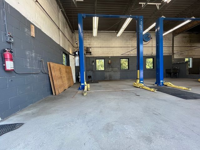 15 River St, Beverly, MA 01915