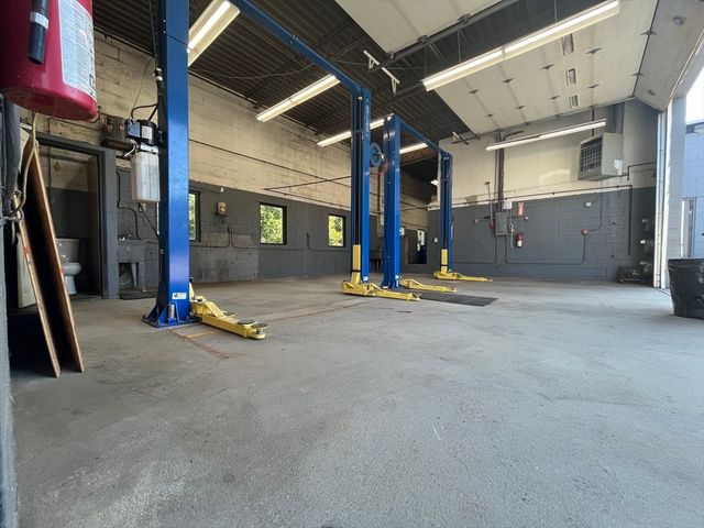 15 River St, Beverly, MA 01915