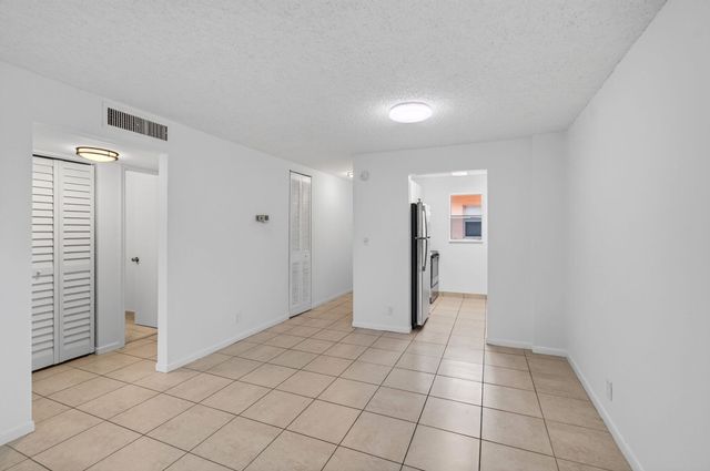 450 SW 2ND Avenue 205, Boca Raton, FL 33432