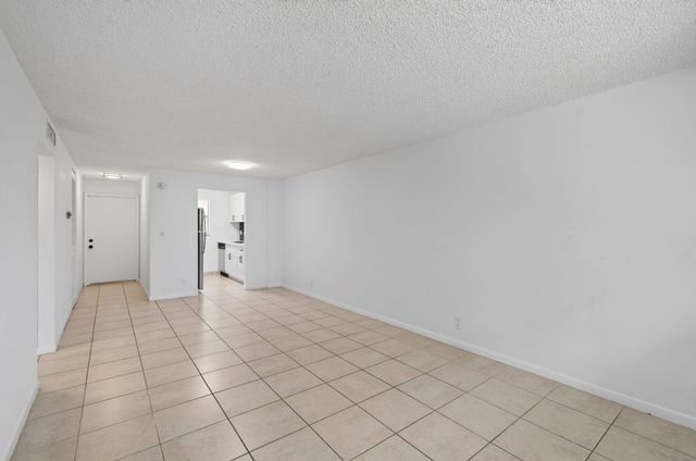 450 SW 2ND Avenue 205, Boca Raton, FL 33432