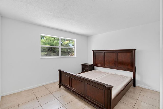450 SW 2ND Avenue 205, Boca Raton, FL 33432