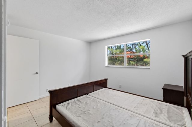 450 SW 2ND Avenue 205, Boca Raton, FL 33432
