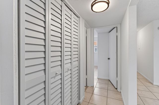 450 SW 2ND Avenue 205, Boca Raton, FL 33432