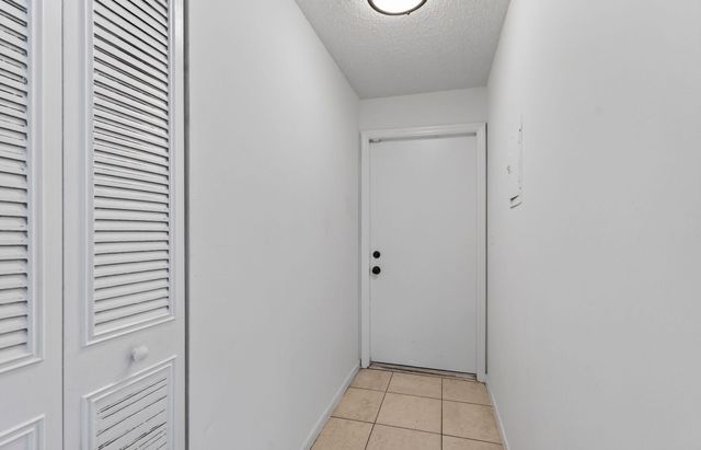 450 SW 2ND Avenue 205, Boca Raton, FL 33432