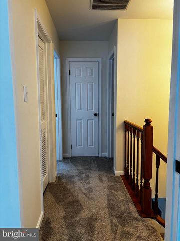 1103 MEADOWS DR, Williamstown, NJ 08094