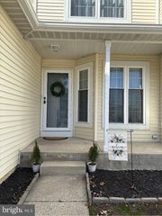 1103 MEADOWS DR, Williamstown, NJ 08094