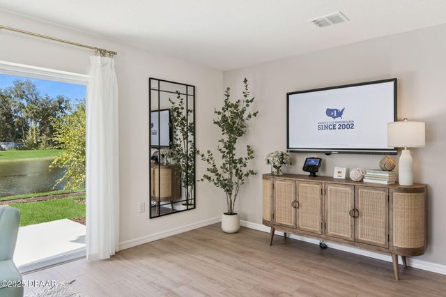 548 Pinot Drive, Holly Hill, FL 32117