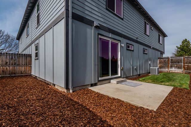 1109 Peachwood Court, Medford, OR 97501