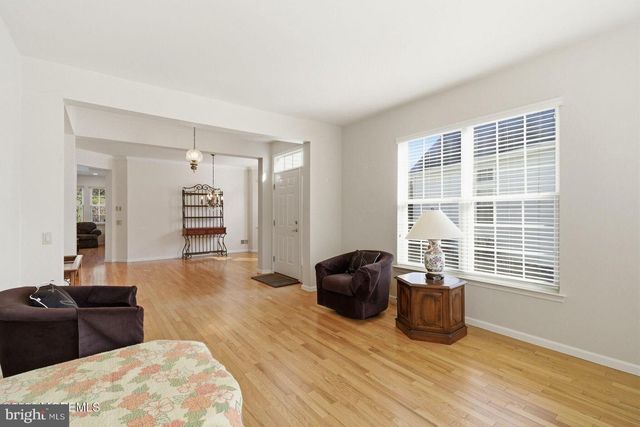 11 RIPPLE TERR, Barnegat, NJ 08005