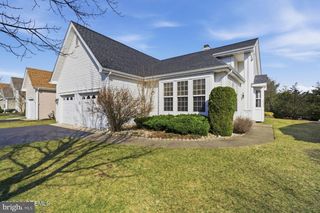 11 RIPPLE TERR, Barnegat, NJ 08005