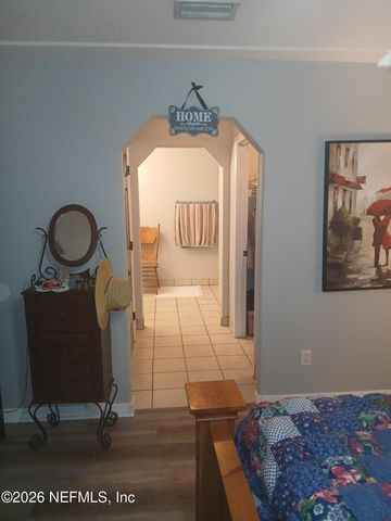 115 CRESTWOOD Drive, Interlachen, FL 32148