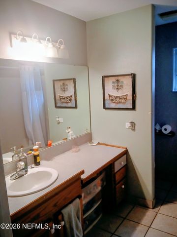 115 CRESTWOOD Drive, Interlachen, FL 32148