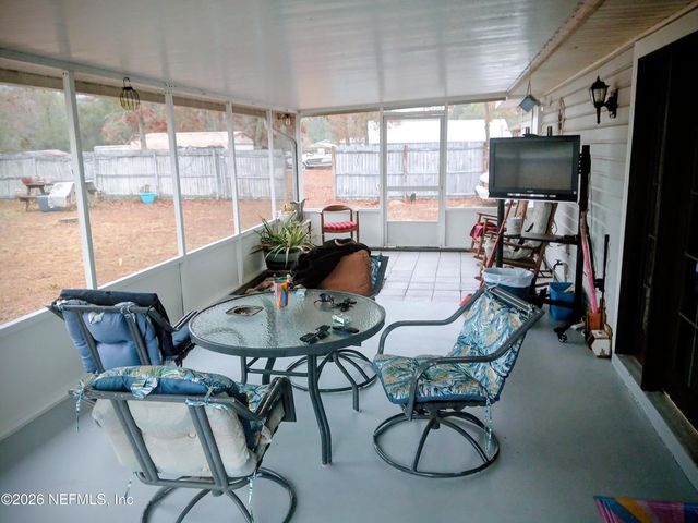 115 CRESTWOOD Drive, Interlachen, FL 32148