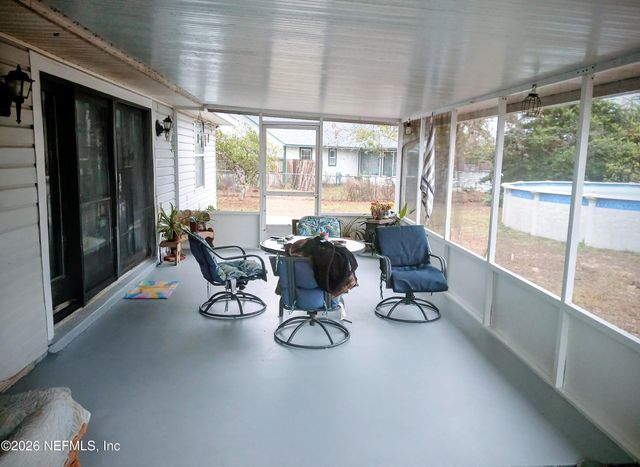 115 CRESTWOOD Drive, Interlachen, FL 32148