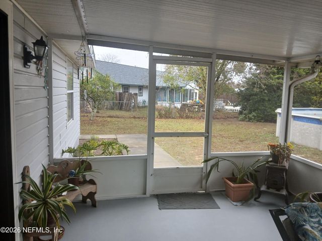 115 CRESTWOOD Drive, Interlachen, FL 32148