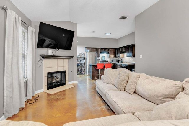 5616 FALLING BARK DR, Memphis, TN 38134