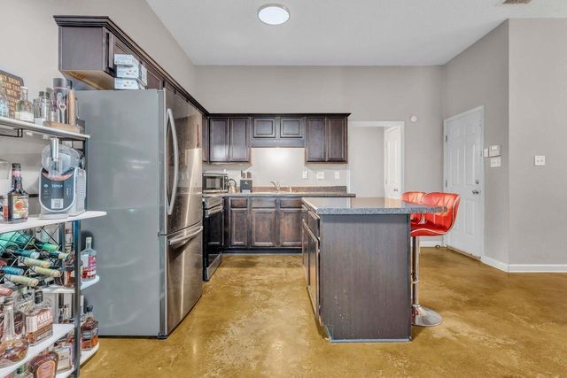 5616 FALLING BARK DR, Memphis, TN 38134