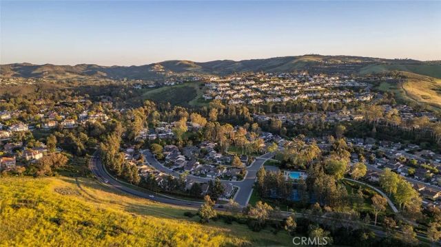 17 Rippling Stream, Irvine, CA 92603