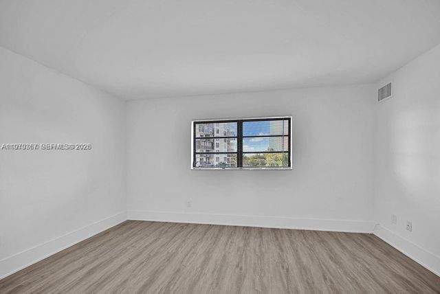 2201 Brickell Ave 80, Miami, FL 33129