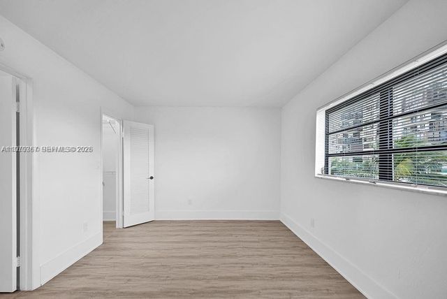 2201 Brickell Ave 80, Miami, FL 33129