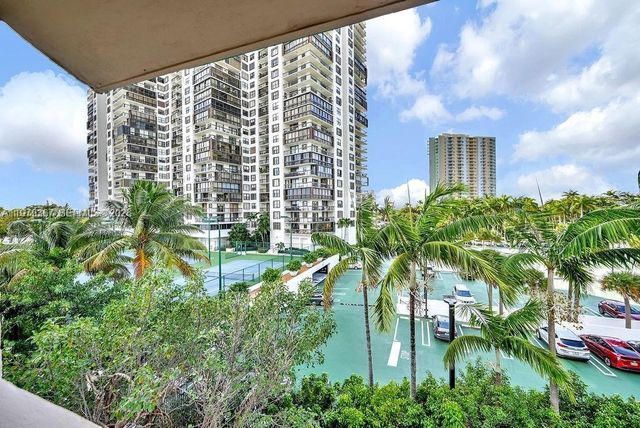 2201 Brickell Ave 80, Miami, FL 33129