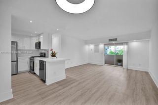 2201 Brickell Ave 80, Miami, FL 33129