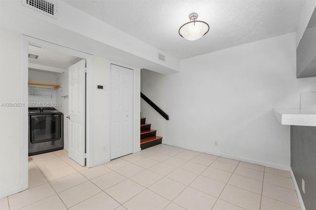 8111 Severn Dr D, Boca Raton, FL 33433