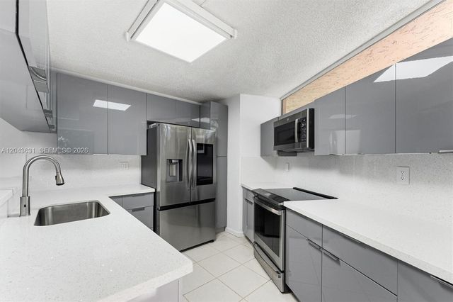 8111 Severn Dr D, Boca Raton, FL 33433