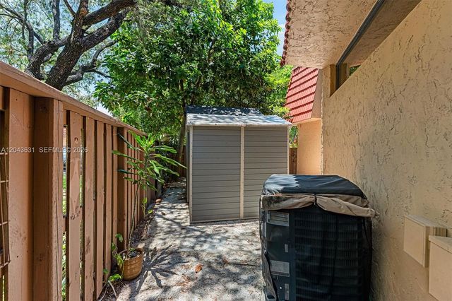 8111 Severn Dr D, Boca Raton, FL 33433