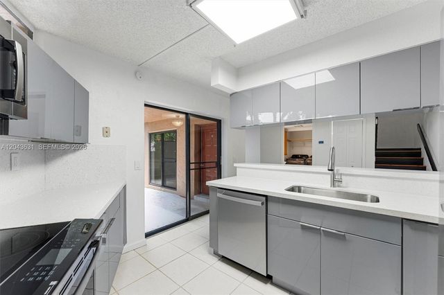 8111 Severn Dr D, Boca Raton, FL 33433