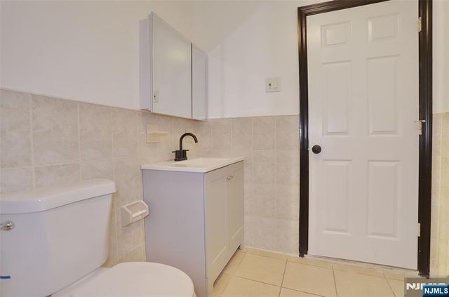 445 15th Street, Newark, NJ 07103