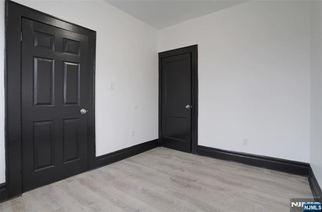 445 15th Street, Newark, NJ 07103