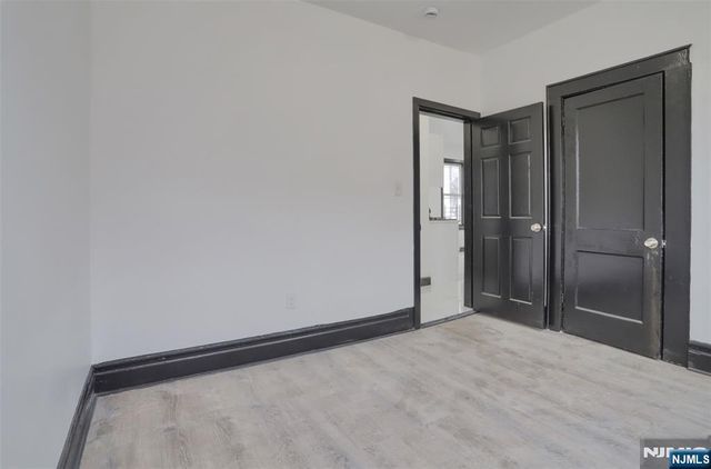 445 15th Street, Newark, NJ 07103