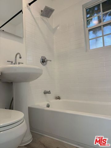 2235 W 14th Street, Los Angeles, CA 90006