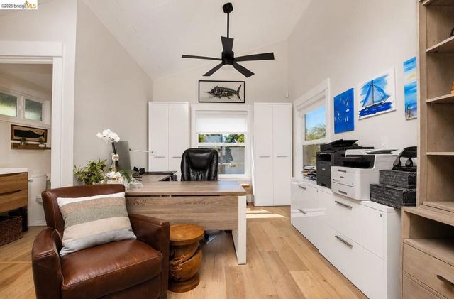 671 Willow Lake Rd, Discovery Bay, CA 94505