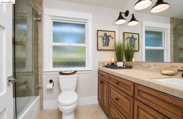 671 Willow Lake Rd, Discovery Bay, CA 94505
