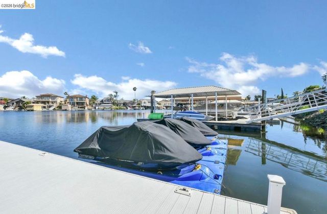 671 Willow Lake Rd, Discovery Bay, CA 94505
