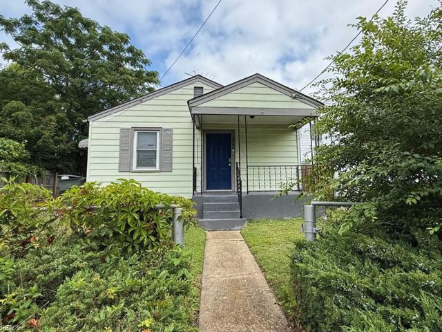 136 Mapleshade AVE, Norfolk, VA 23505