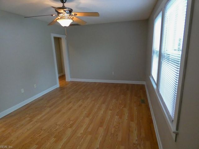 136 Mapleshade AVE, Norfolk, VA 23505