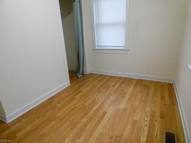136 Mapleshade AVE, Norfolk, VA 23505