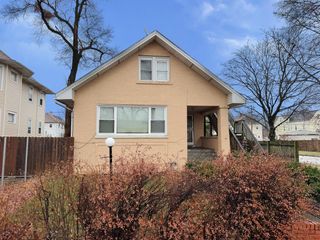 245 S 14th Avenue, Maywood, IL 60153