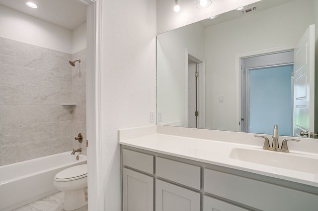 6817 Trail Rock Drive, Benbrook, TX 76126