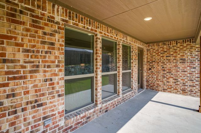 6817 Trail Rock Drive, Benbrook, TX 76126