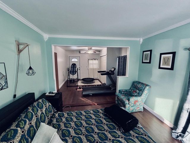 311 S Lapham Peak ROAD, Delafield, WI 53018